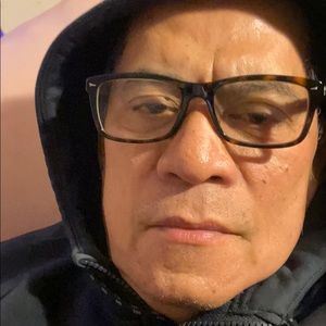 Meet your Posher, Leonito